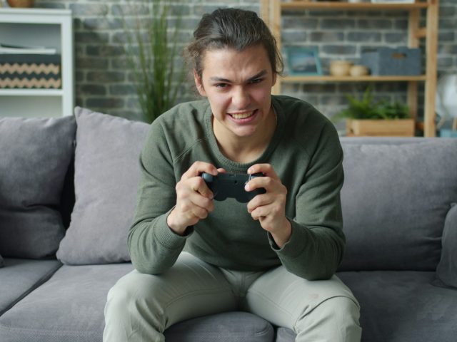 Исследование: соцсети и видеоигры вряд ли наносят особый вред психике подростков