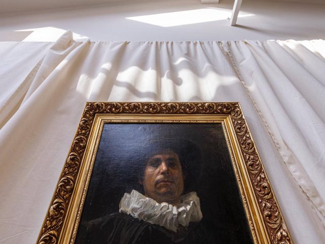 В московском центре культуры «Солодовня» стартовала выставка русской живописи XIX-XX веков