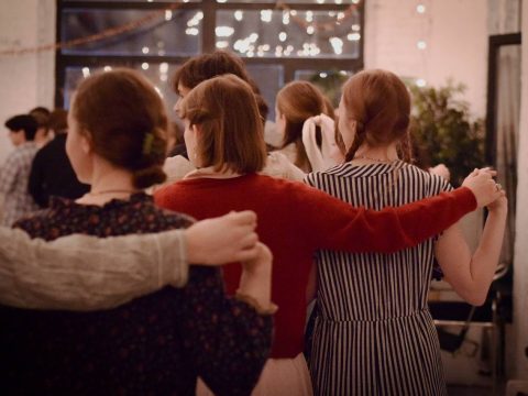 От православных храмов до тихих рейвов: где знакомиться, если устал от дейтинг-приложений