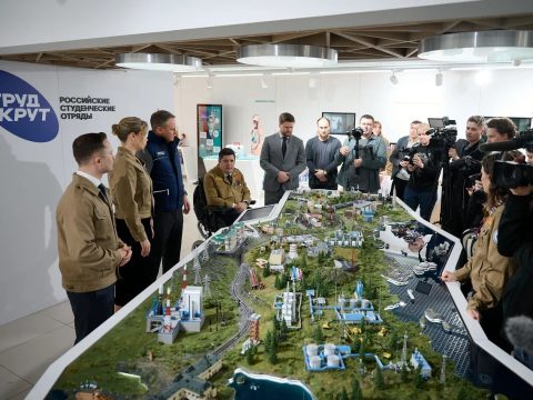 Не блогерством единым: почему зумеры выбирают созидательный труд?