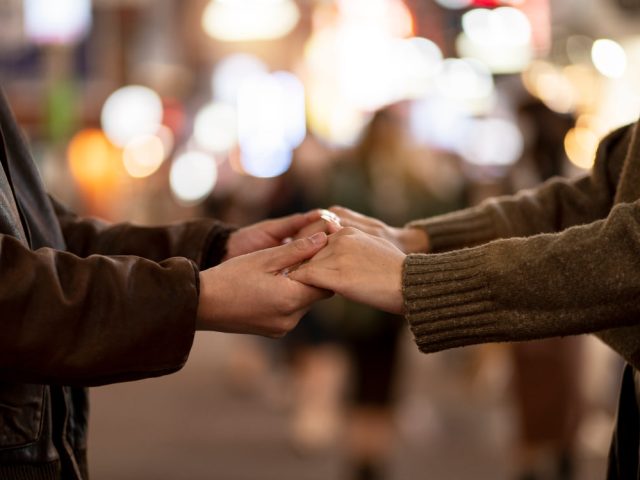 От православных храмов до тихих рейвов: где знакомиться, если устал от дейтинг-приложений