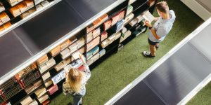 Бумага на вес золота: почему книги так дорожают