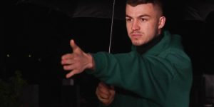 Биополе, заряженная вода, кринж: как изменилась мистика на ТВ от Кашпировского до «Битвы экстрасенсов»