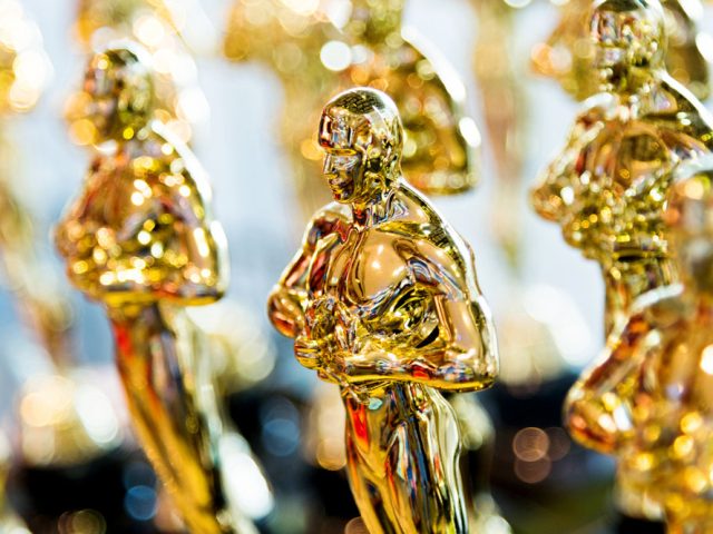 На церемонии вручения премии «Оскар» сразу два фильма получили главный приз в одной номинации