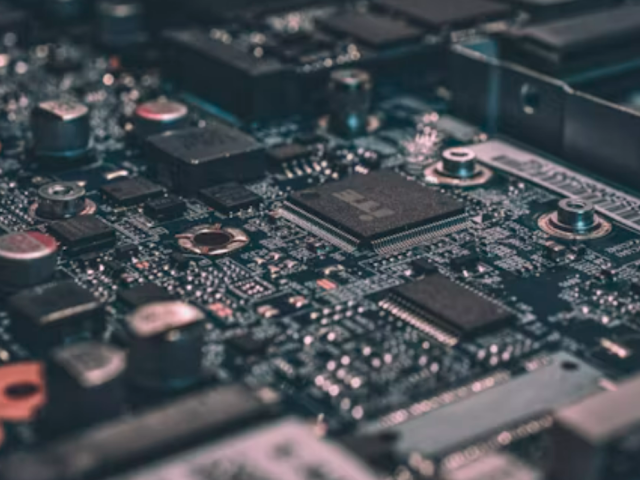 Ученые разработали «наноловушки» для извлечения золота из электронных отходов