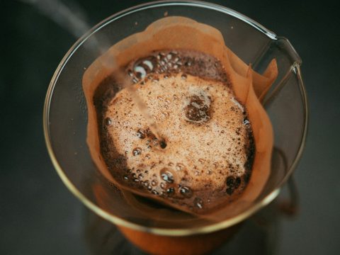 Исследование: две-три чашки кофе в день могут снижать риск возникновения тревожности и депрессии