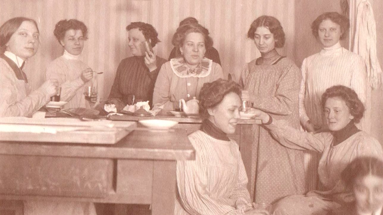 женщины-инженеры