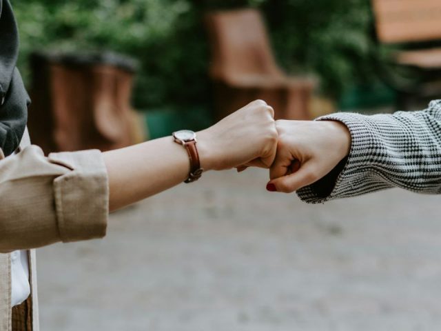 Исследование: почему нам важно уметь прощать своих обидчиков