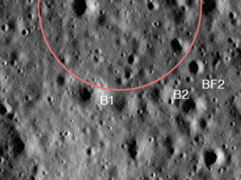 Луна обзавелась новым кратером