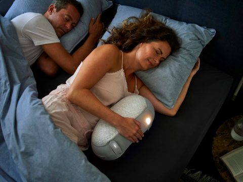 Исследование: как ночные телодвижения партнера влияют на качество нашего сна