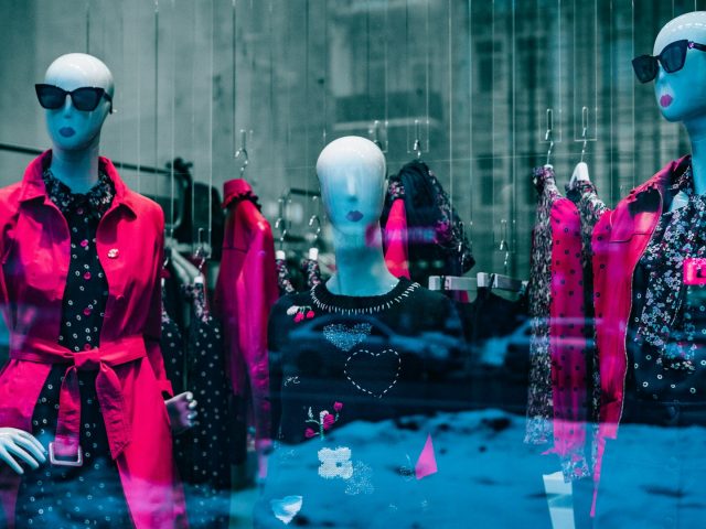 Находка дня: инфографика, объясняющая, почему взрослым женщинам тяжело подобрать одежду по размеру