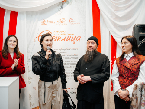 На ярмарке «Светлица» собрали полмиллиона рублей на сохранение фресок в Ивановской области