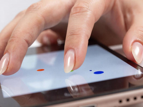Ученые создали лак, превращающий ногти в «стилусы» для сенсорных экранов