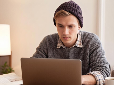 Ученые изобретают шапку, умеющую преобразовывать мысли людей в текст