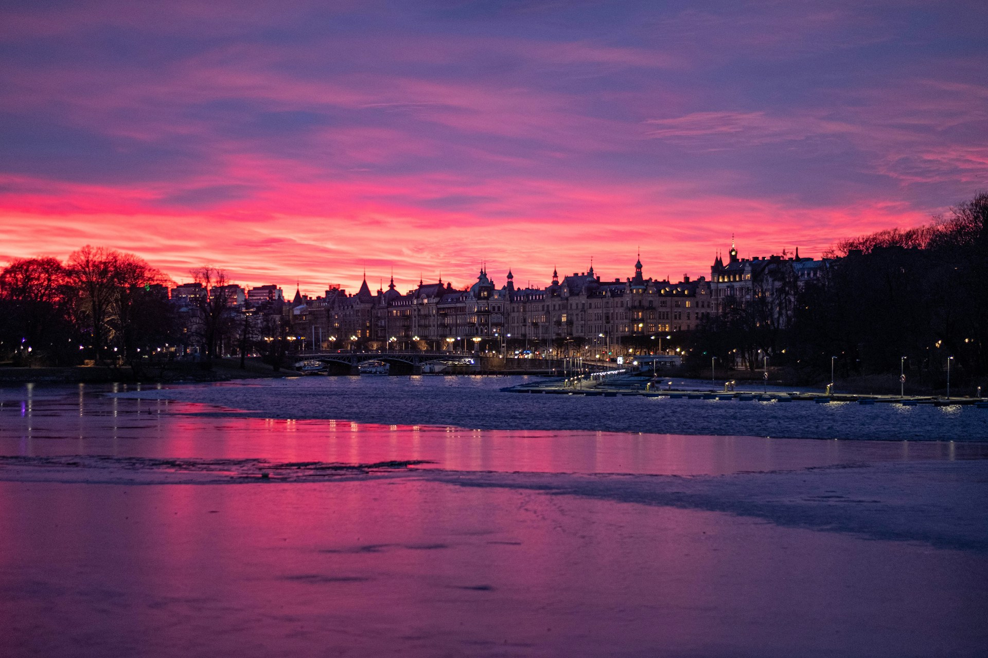 онлайн-путешествия по городам мира, виртуальные прогулки