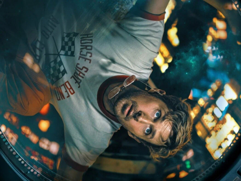 Трейлер к фильму «Проект “Аве Мария”» воспроизвели на рекордной высоте